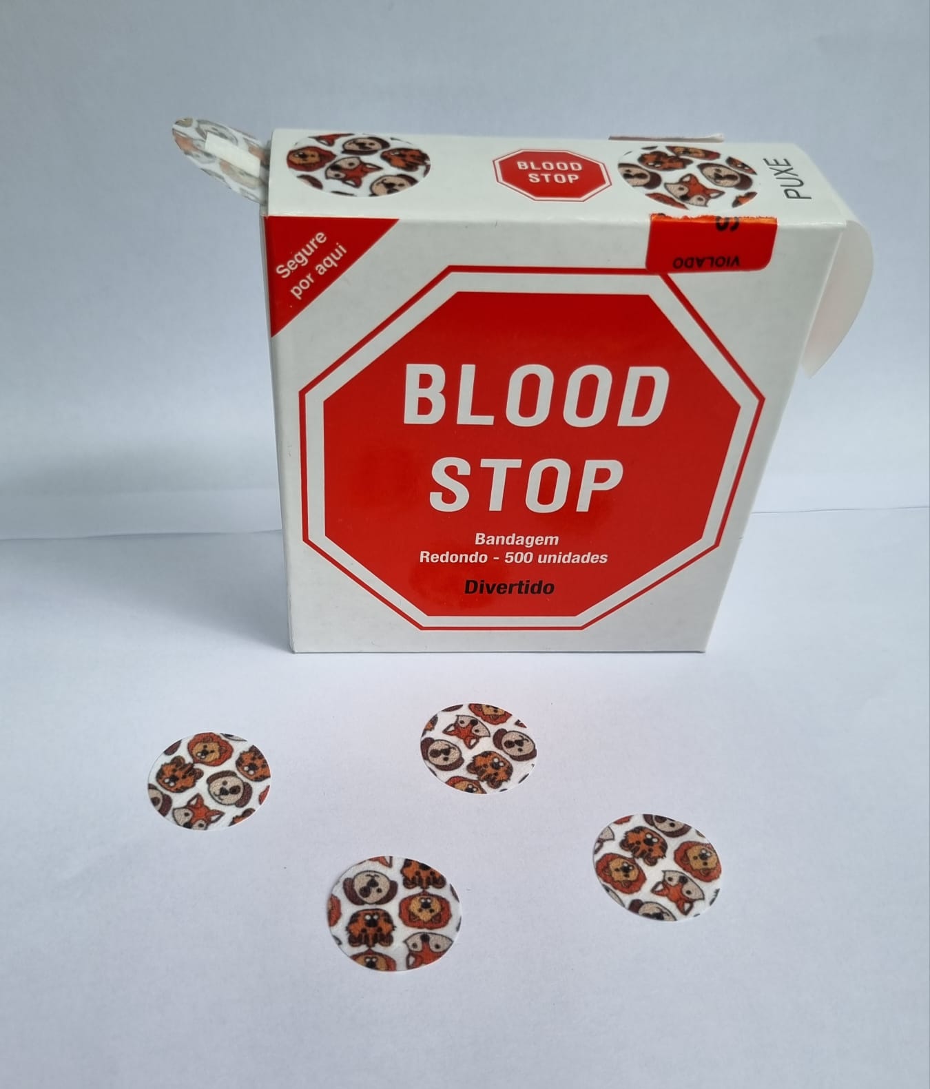 BLOOD STOP DIVERTIDO FUNDO BRANCO